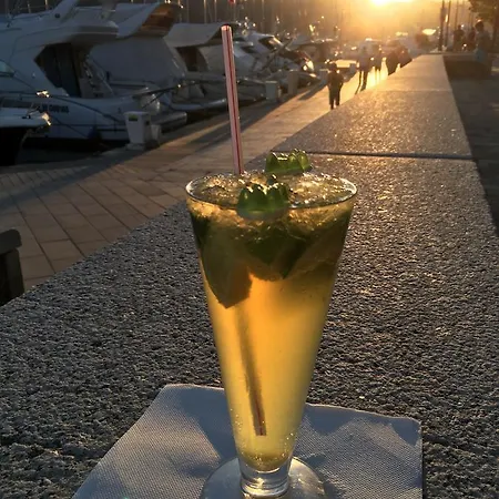 Hotell Restaurant L'europe Saint-Florent (Corsica)